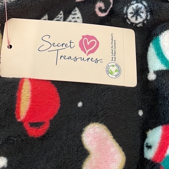 NWT Plush Black Fleece Christmas Jogger Pant Assorted Sizes - Picture 3 of 3